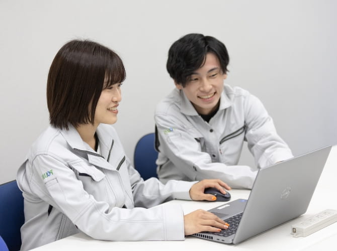 事業推進係の写真